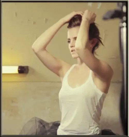 Emma Watson -4/90 -5'5''- 32B-23-34''- 110lbs - 7-Shoe, Paris Cunnilingus! - Yum! Yum!