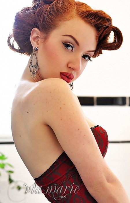 sexy pin up girl :D