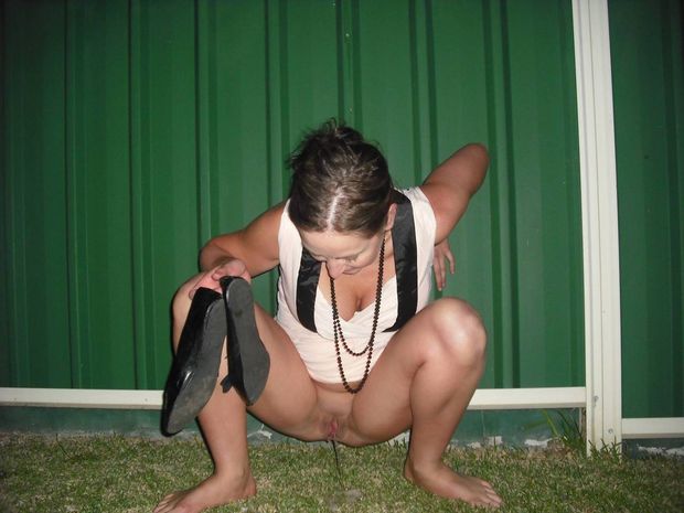 The post watersports_10192 appeared first on Watersports - Golden Shower, Piss Swallowing, Pee Fetish Photos.