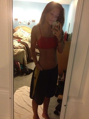 Idk why I put my hand in my pants but hi