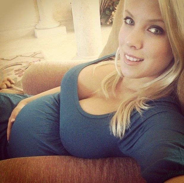 Hot Preggo