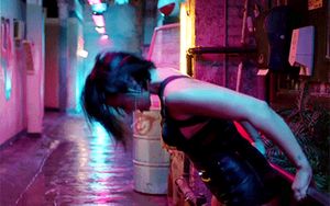 Demi Lovato hair flip