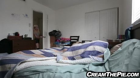 Creampie the babysitter