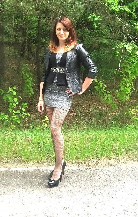 Roadside girl