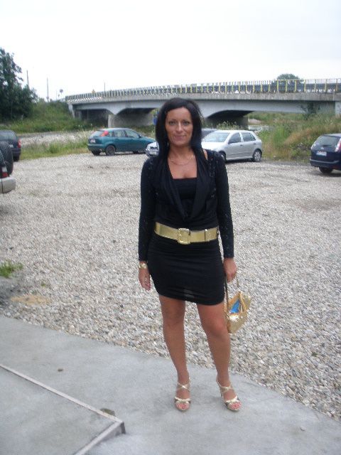 Dogging mummy