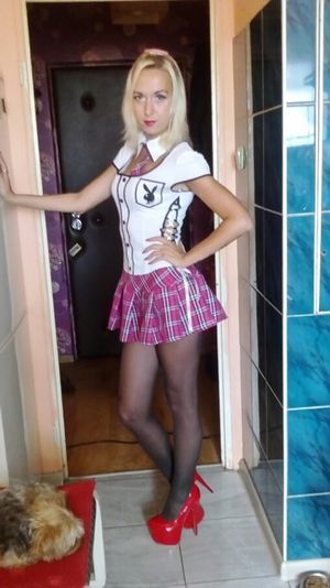 Blonde bimbo ready for work.. yeah work...