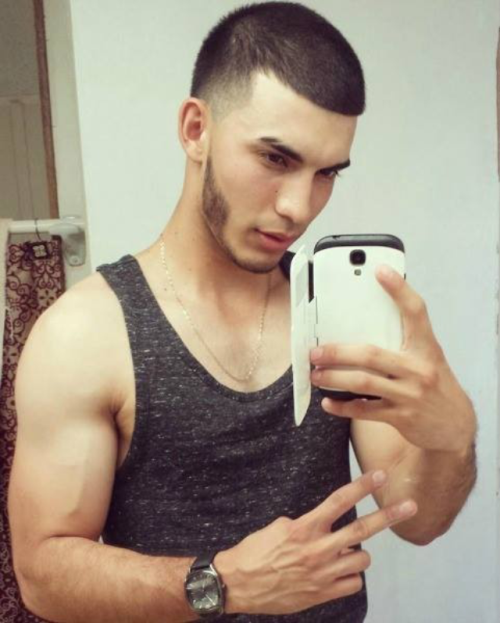 bigpenisboys.tumblr.com