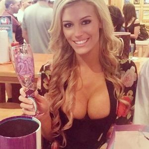 sexy-females-eh:ashchriistinexox