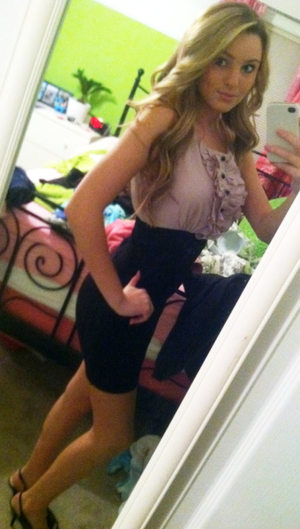 girls-in-dresses:My exclusive Tight Dresses BLOG Or my sexy TUMBLR