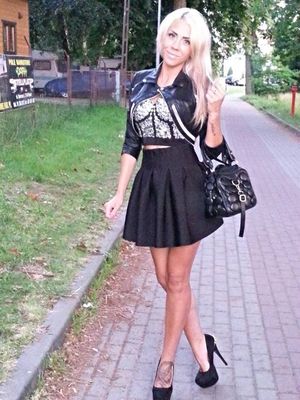 Blonde bimbo walking the streets