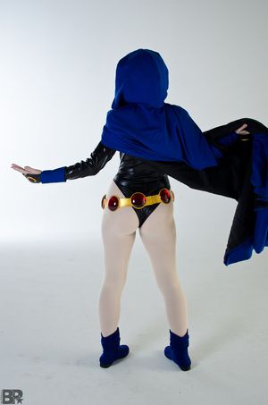 Raven Cosplay 3