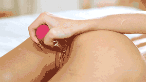 lelotoys:This is Anjelica pounding her Isla as deep as she can