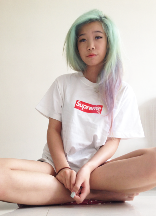 Rad Asian Girls nude freak out!