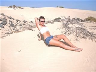 Ich gebe dir das, was du immer gesucht hast!Alter: 27, Haarfarbe: Schwarz, Figur: SchlankHobbys: Ich bin eine junge Fantasie volle Dame. Ich nehme das leben nicht einfach hin ich will immer das beste, schnellste, wildeste und schönste.Ich lie... Cont