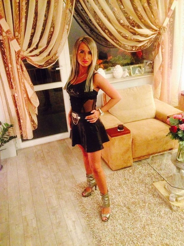 Bimbo slut