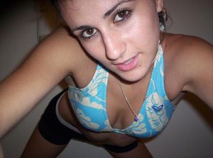 Hi I’m Sammi.Sammi looks like she’s got a tight little body and I love those brown eyes and dark eyebrows. Submit more any time, girl! Continue reading →