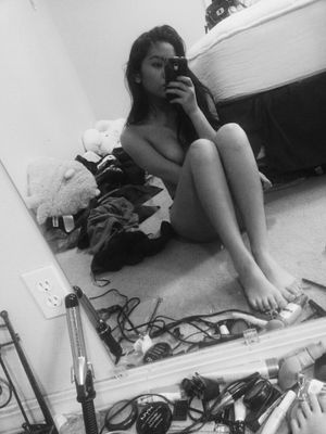 day-dreaming9: Messy room= messy life Continue reading →