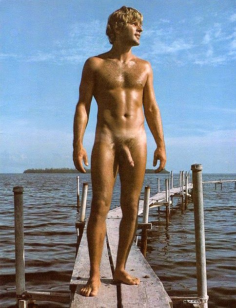 nude