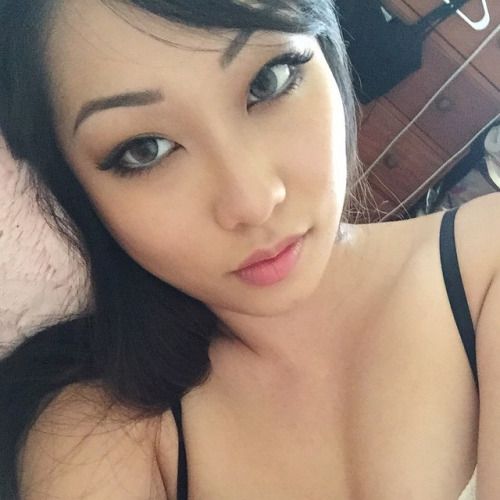 Rad Asian Girls nude freak out!