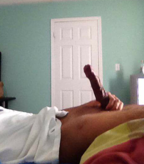 bigpenisboys.tumblr.com
