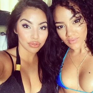 hot-girl-multiple-babes-14nov-19