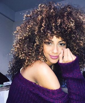 hot-girls-big-curly-hair-15sep-13