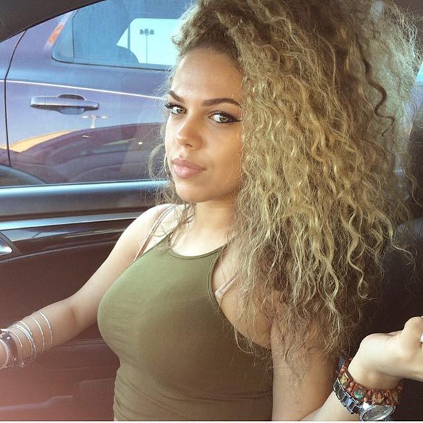 hot-girls-big-curly-hair-15sep-29