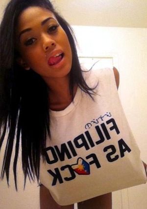 hot-girls-mouth-teasing-15jun-15