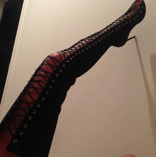 Follow us ➝ Tied And Helpless

Tied Slaves ➝...