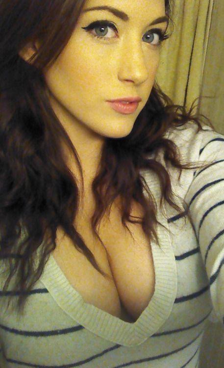 hottestgirlsoftumblr:by mistressontheroof