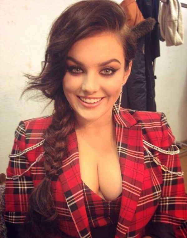 Celebrity, Singer