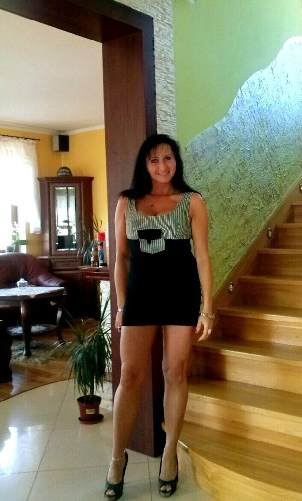 Very hot-wife