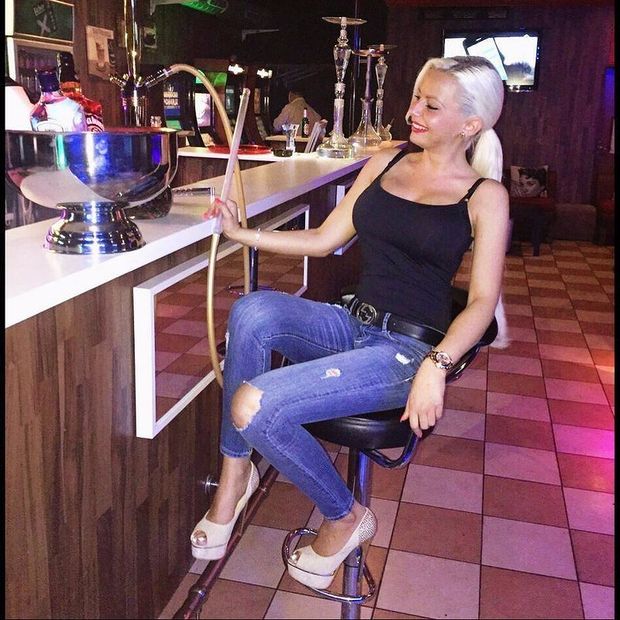 Pretty nice blonde at the bar