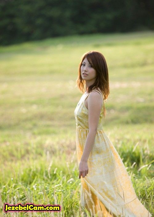 i got lost walking the Tokyo streets and found you = Asian Girls...