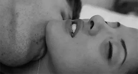 kiss