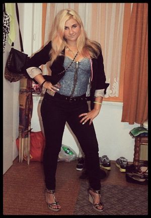 Blonde bimbo going out