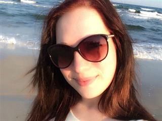 Der teuflischste Engel im Web...
Alter: 25, Haarfarbe: Schwarz, Figur: DurchschnittlichHobbys: Ich gehe gern ins Kino,feiern mit meinen Mädels,drehe gern Videos,und mache Eiskunstlauf.Was mache ich vor der Cam?Chatten / Flirten,Dirty-Talk,Des... Cont