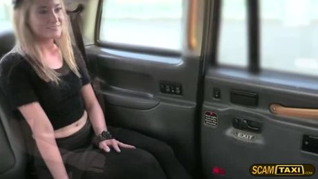 Blondie babe rides a cab as she goes to her work and all of a sudden driver cheat her so she exchanges sensual caress and a decent sex.