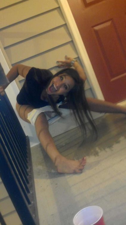 pi55ie:
Two drunk amateurs pee in the same corner after...