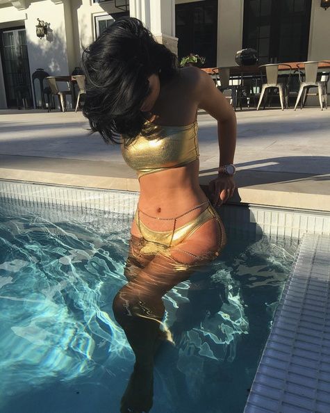 Kylie-Jenner-in-a-Bikini-31 - Kylie-Jenner-in-a-Bikini-31.jpg