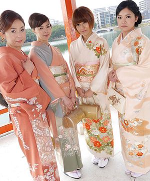 Hot japanese mature babes in group sex party