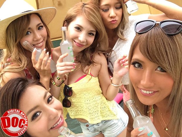 Erika, Aika, Mei Matsumoto, Shion Fujimoto, Rion Ichijo