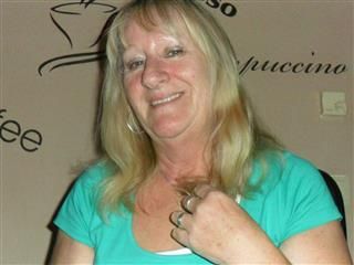 Na hast Du Lust auf eine reife geile Lady? Alter: 55, Haarfarbe: Blond, Figur: MolligHobbys: Was meine Hobbys angeht, bin ich sehr vielseitig......bin gerne in Gesellschaft, gemütlich Essen gehen oder einfach mal faulenzen mit einem guten Buc... Cont