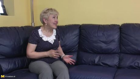 Teen couple lets a mature lady join in