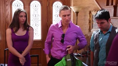 Jenna J Ross Gets Fucked By Her Girlfriend in HOME COMING