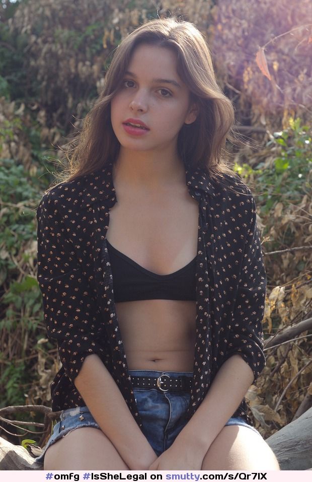 Amazing teen in bra