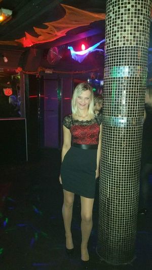 Nice milf in the nightclub