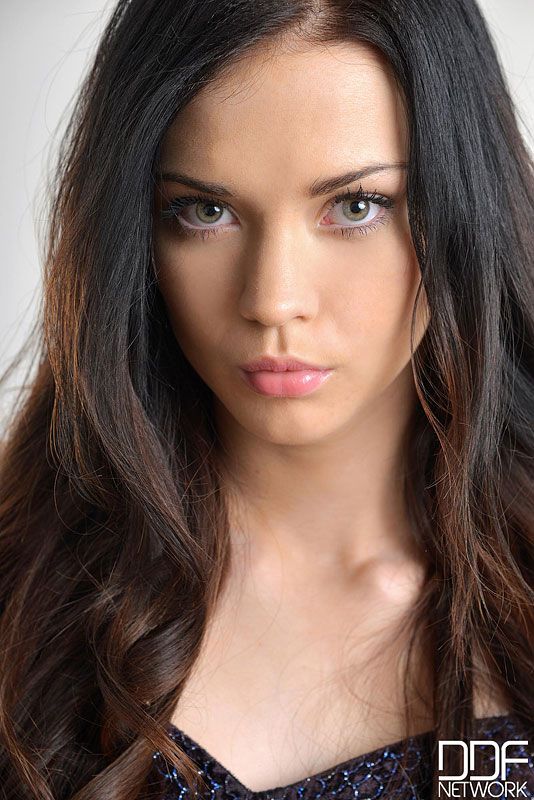 Viktoria Gromova aka Sheron Roxx
