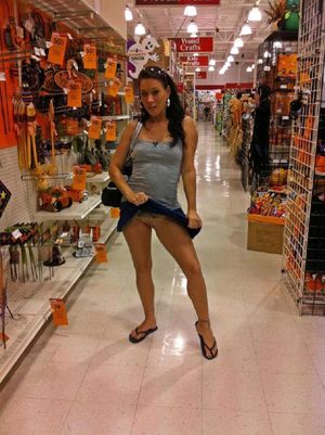 Pussy looking for tools