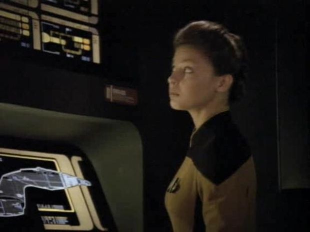 Ashley Judd as Ensign Robin Lefler - TNG - Darmok